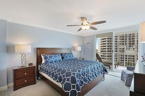 Condo, Multiple Beds (South Seas Tower 4-909)