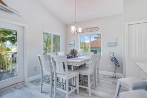 House, 3 Bedrooms | Dining