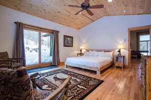 4 soverom, strykejern/-brett, wi-fi og sengetøy