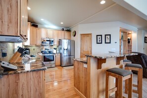 Fridge, oven, stovetop, coffee/tea maker - L2650 | Beautiful Mtn Home | Private Hot Tub | Mountain Views | Winter Shuttle (Steamboat Springs)