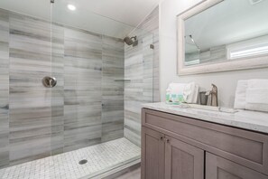 Bathroom - 283 Carolina Ave by Coastal Vacation Properties (Fort Myers Beach)