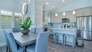 House, 3 Bedrooms | Dining