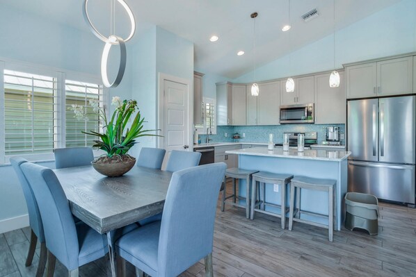 House, 3 Bedrooms | Dining