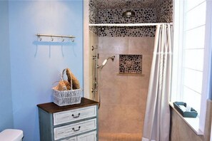 Towels - 4431 Estero Blvd by Coastal Vacation Properties (Fort Myers Beach)