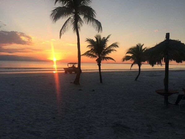 Duplex, 6 Bedrooms | Beach | Beach nearby, white sand