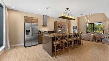 Fridge, microwave, oven, dishwasher