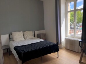 5 bedrooms, WiFi
