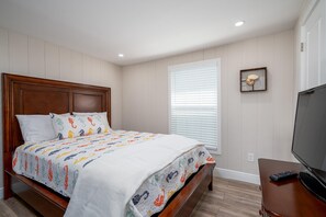 House, 4 Bedrooms | 4 bedrooms, individually decorated, individually furnished
