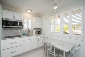 Appartement, 1 slaapkamer, uitzicht op zee | Dineren