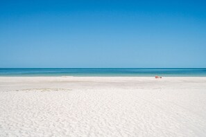 House, 3 Bedrooms | Beach