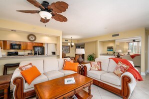 Condo, 2 Bedrooms | Living room
