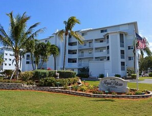 Condo, 2 Bedrooms | Exterior