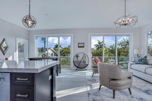 Maison, 4 chambres | Salle de séjour
