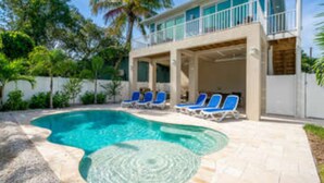 Unclassified image, 2 of 25, button - 5545 Palmetto Street by Coastal Vacation Properties (Fort Myers Beach)