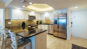 Condo, 2 quartos | Cozinha privada