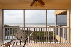 Condo, 2 Bedrooms | Exterior