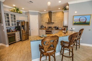 Interior - Gulf Beach Road by Coastal Vacation Properties (Fort Myers Beach)