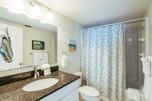 Apartamento, 2 habitaciones | Baño