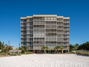 Condo, 2 Bedrooms | Exterior