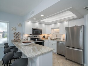 Condo, 2 Bedrooms | Private kitchen | Cookware/dishes/utensils