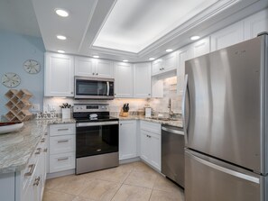 Condo, 2 Bedrooms | Private kitchen