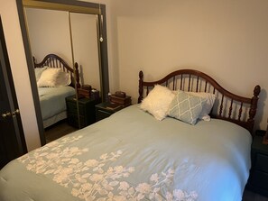 2 chambres, fer et planche à repasser, Wi-Fi gratuit, draps fournis