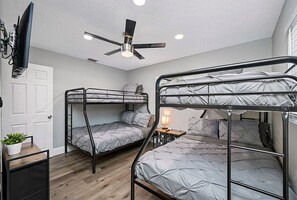 Unclassified image, 5 of 44, button - Heated Pool, 5 Min to Busch Gardens | 3BR Sleeps 6, Sunlit Pool Haven (Tampa)