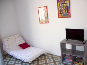 3 soverom, skrivebord og wi-fi (inkludert)