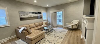 NEW PRIVATE LUXURY HOME WITH ELEVATOR BLOCKS FROM THE BEACH AND BAY
