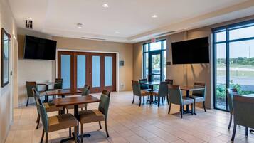 Desayuno buffet incluido todos los días