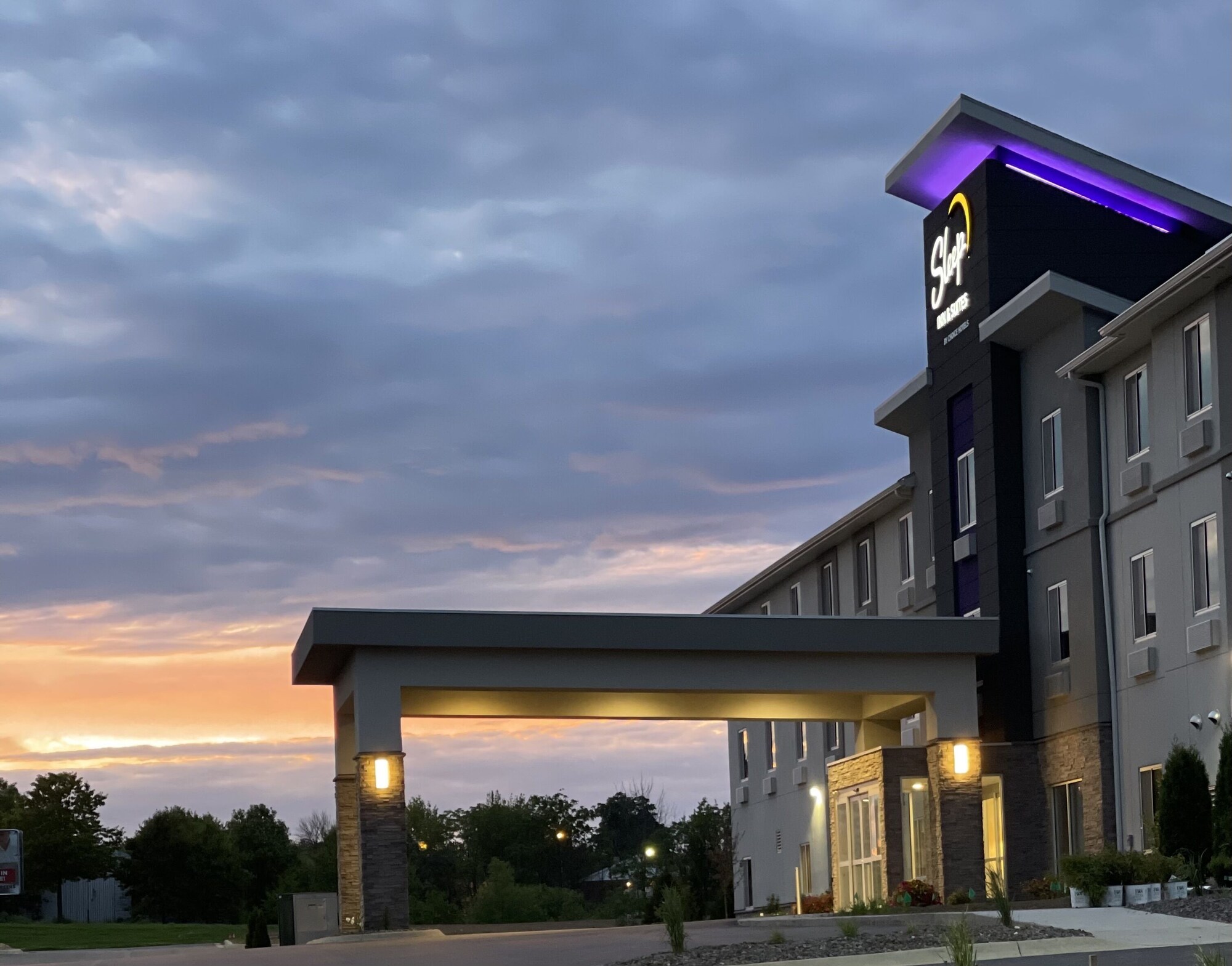 2 Star Hotels