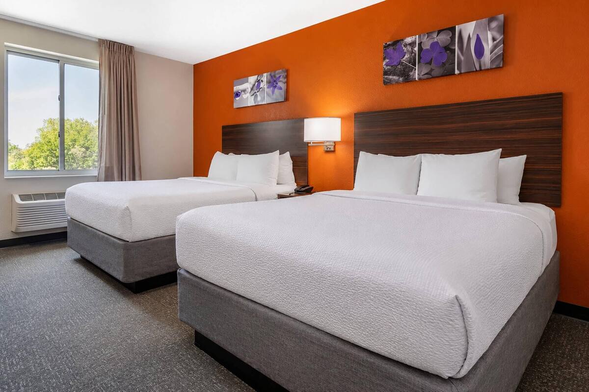 Standard Room, 2 Queen Beds, Non Smoking