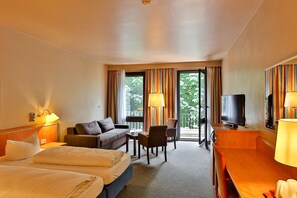Deluxe Double Room, City View - Hotel Quellenhof (Baden-Baden)