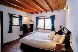 4 bedrooms, WiFi - Alembic House | Villa with beautiful views and pool (Málaga)