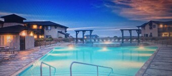 2 Bedroom Condo in Marina, CA. California coastline (Monterey)