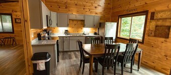 Luxury mountain cabin