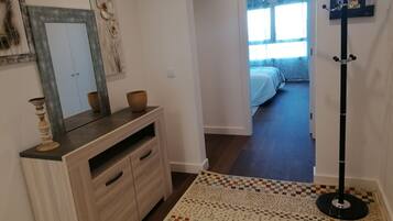 2 bedrooms, soundproofing, iron/ironing board, free WiFi