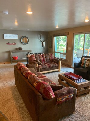 Smart TV - Lakefront cabin on Bitterroot Lake - a perfect Montana retreat! (Marion)