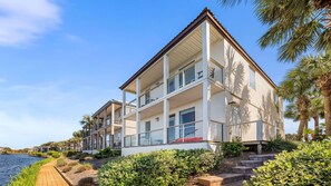 Exterior - Destiny Beach Villas - Gulf Views, Steps to beach, Free Beach Service (Destin)