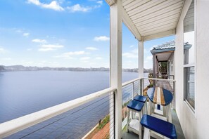 Property grounds - Destiny Beach Villas - Gulf Views, Steps to beach, Free Beach Service (Destin)