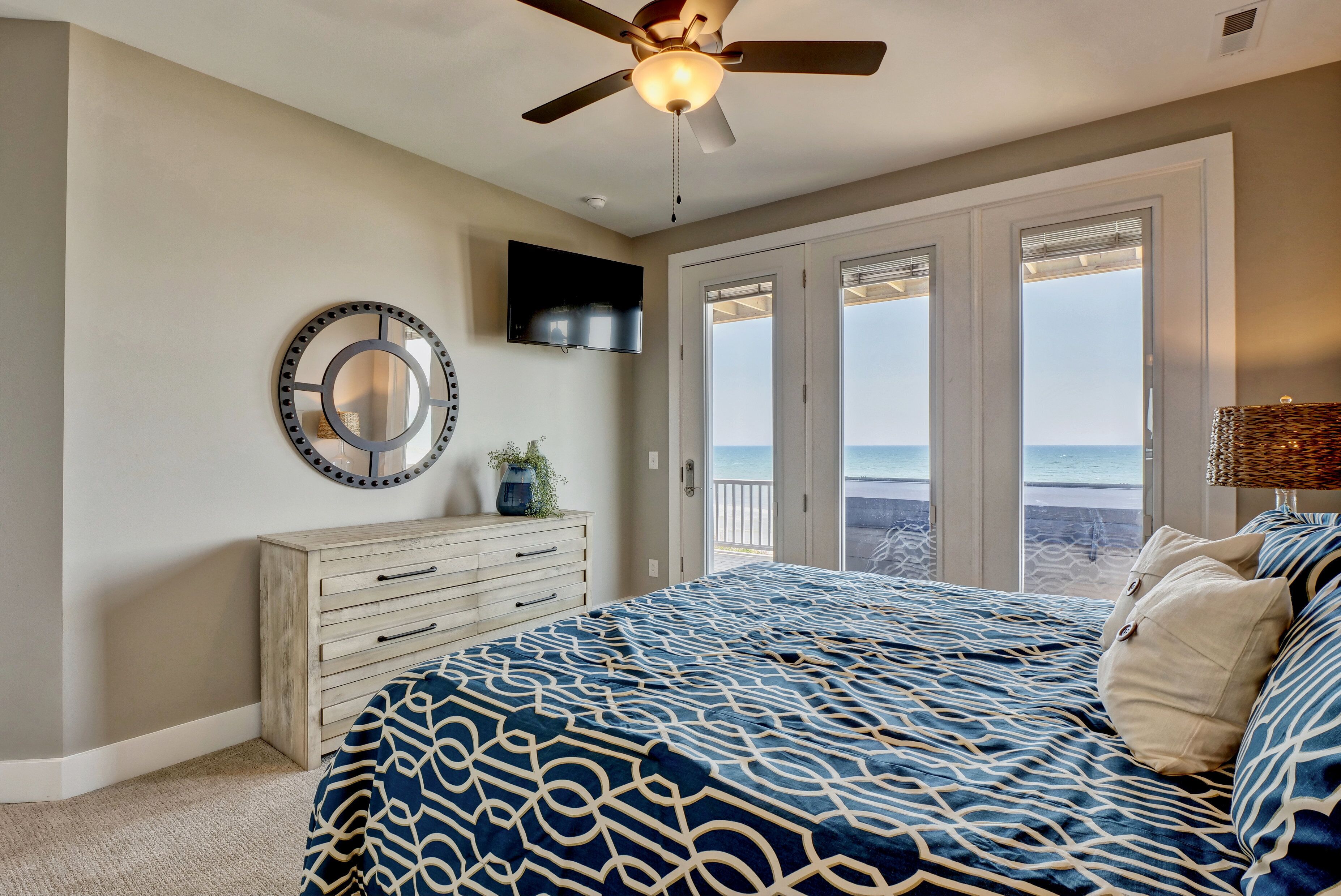 9 Schlafzimmer, Bügeleisen/Bügelbrett, kostenloses WLAN, Bettwäsche