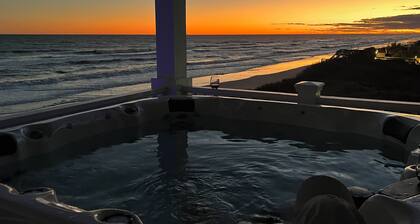 Spectacular 9 Bedroom Luxury Oceanfront sleeps 40  Heated Pool* + Hot Tub*!!