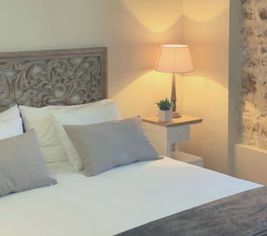 4 bedrooms, iron/ironing board, travel crib, free WiFi