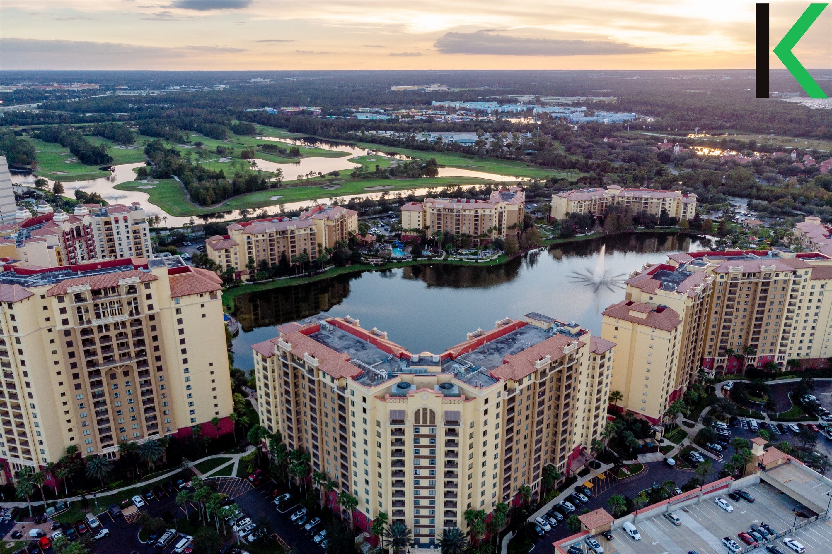Family Bliss: 2BR Dlx inside Disney Gates, Lazy rivers, Parks