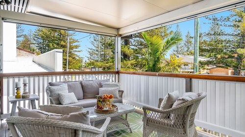 THE Elks - Pet Friendly Home in Town - Holiday Yamba