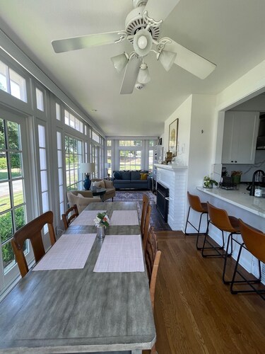 Vintage Estate & Vineyard on the Sacramento River