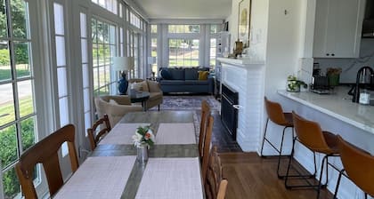 Vintage Estate & Vineyard on the Sacramento River