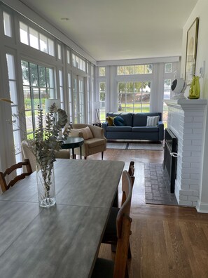 Smart TV, table tennis, books