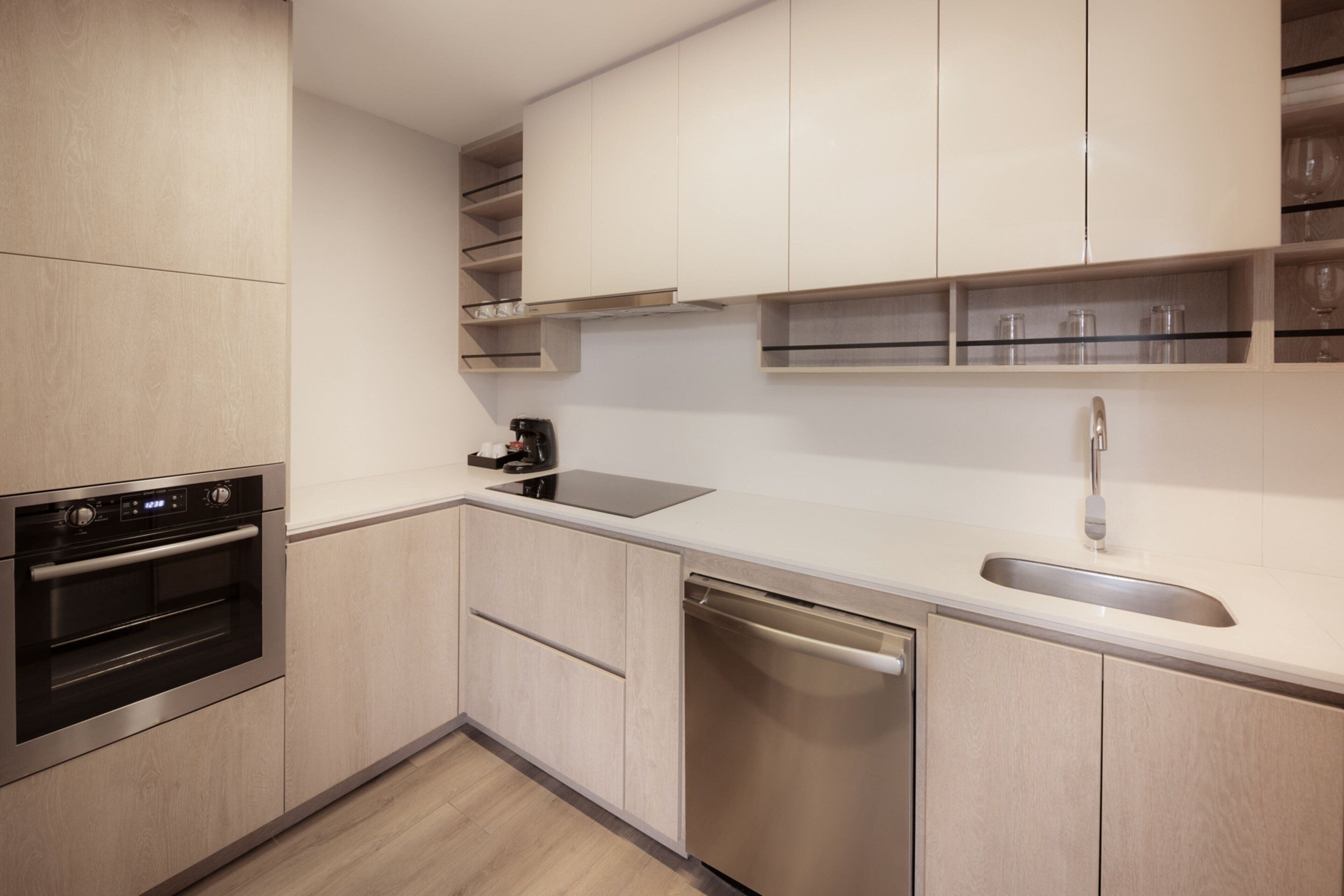 1 bedroom, in-room safe, desk, laptop workspace