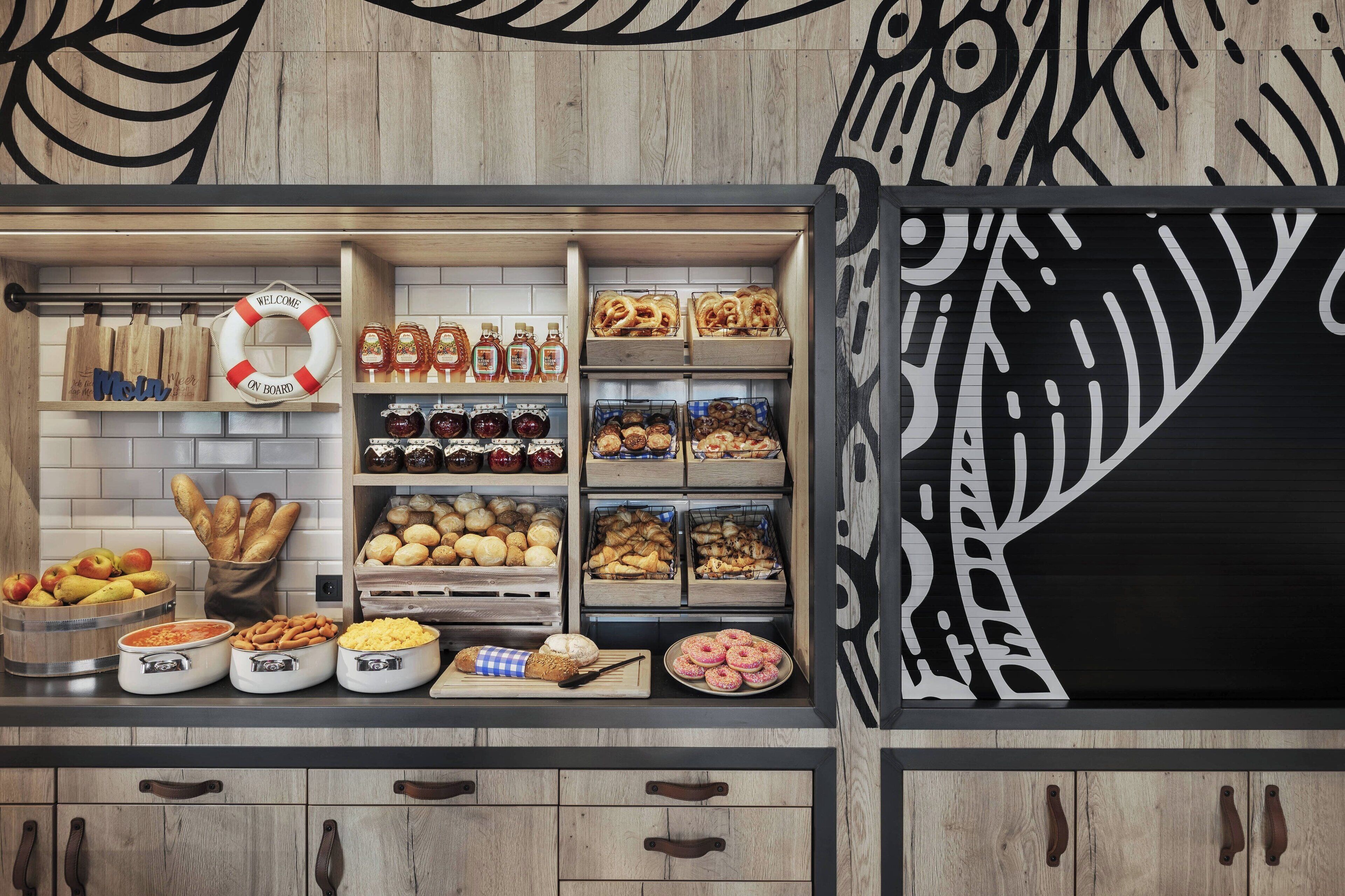 每日供應歐陸早餐 (每人 EUR21)